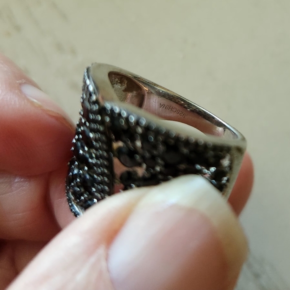 Black Onyx Statement Ring. - Picture 8 of 14